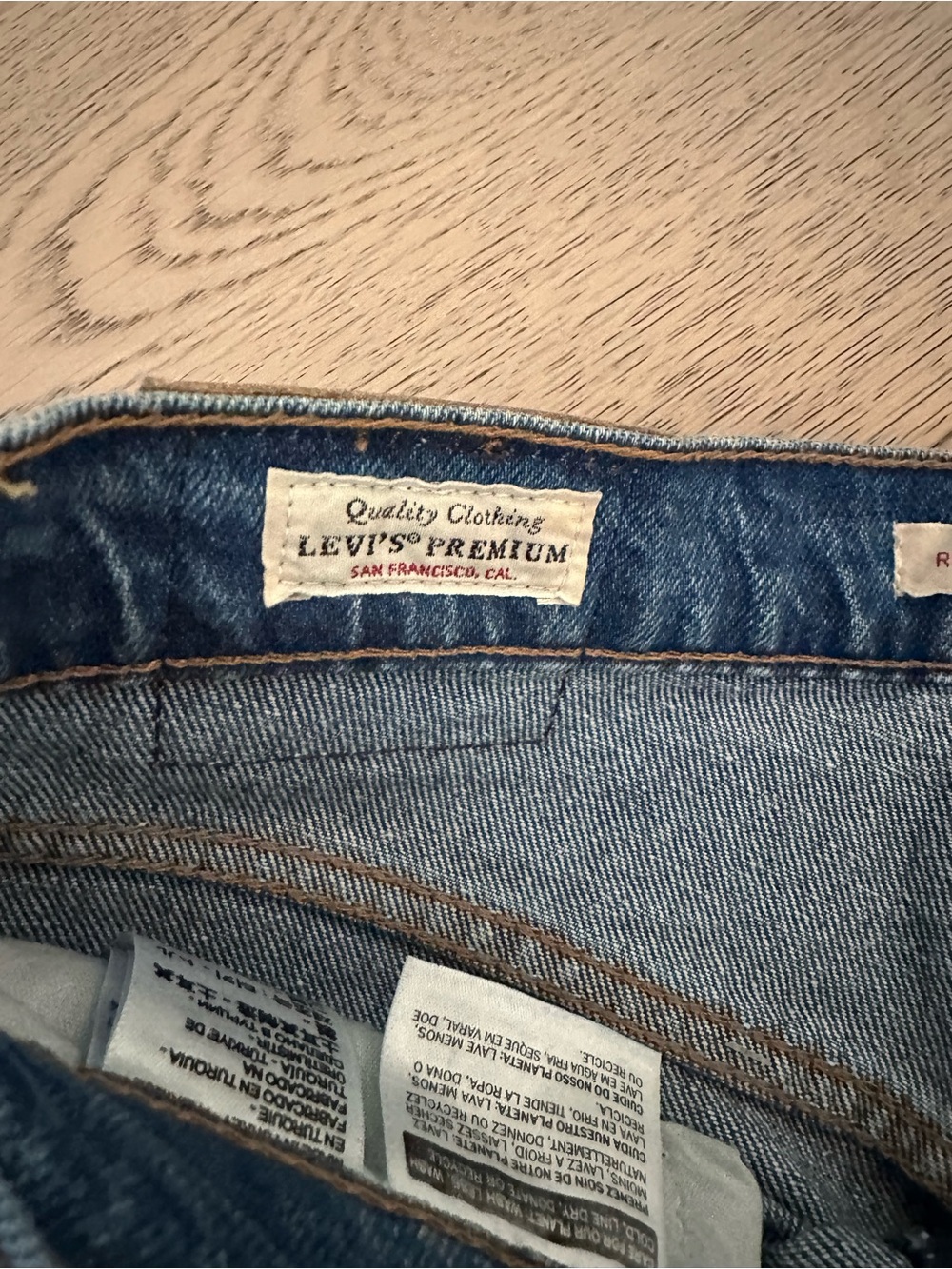 Levi’s Ribcage jeans - Picture 3 of 5